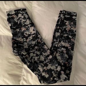Lululemon Leggings Size 4